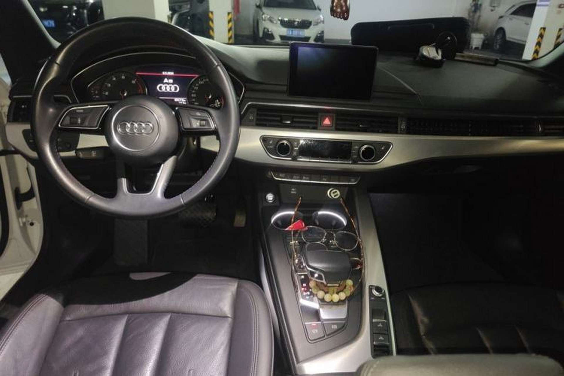 Used Audi A5 2017 Cabriolet 40 TFSI Fashion Model Center Console