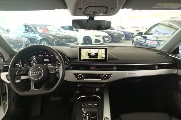 Used Audi A5 2017 Coupe 45 TFSI quattro Sport Edition Center Console
