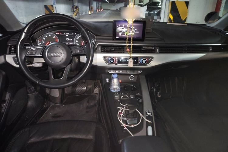 Used Audi A5 2017 Sportback 40 TFSI Fashion Model Center Console