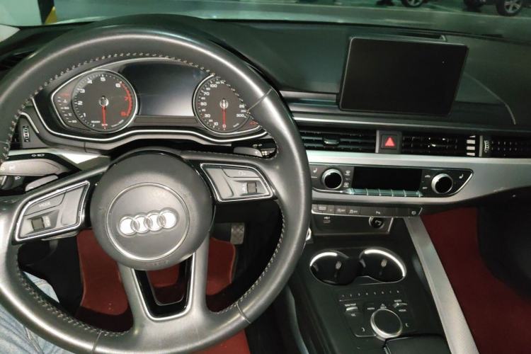 Used Audi A5 2017 Sportback 40 TFSI Fashion Model Center Console