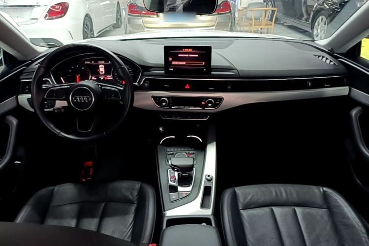 Used Audi A5 2017 Sportback 45 TFSI Fashion Model Center Console