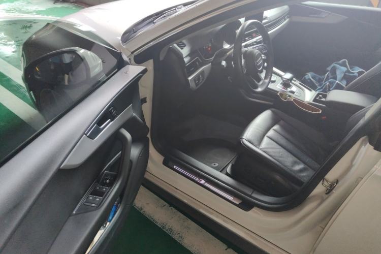 Used Audi A5 2017 Sportback 40 TFSI Fashion Model Driver Seat