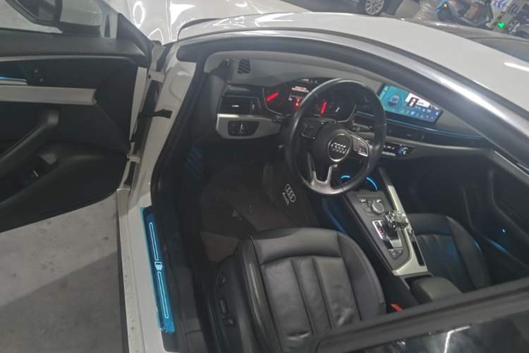 Used Audi A5 2017 Sportback 40 TFSI Fashion Model Driver Seat