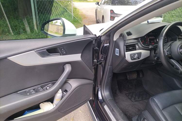 Used Audi A5 2017 Coupe 40 TFSI Fashion Model Driver Seat