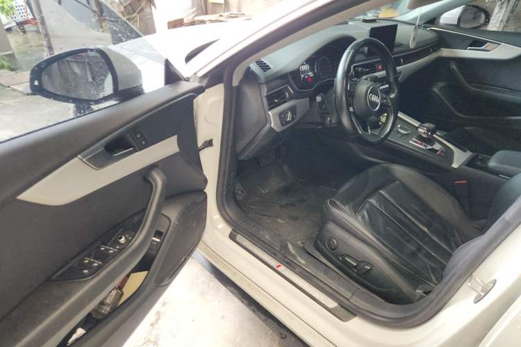 Used Audi A5 2017 Sportback 45 TFSI Fashion Model Driver Seat