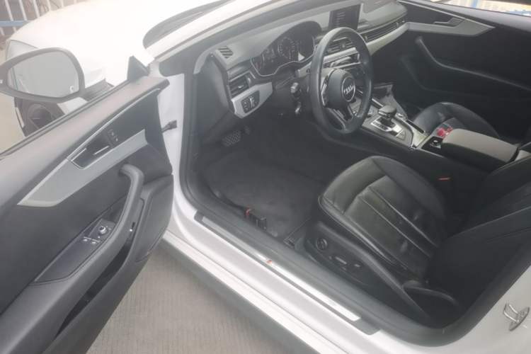 Used Audi A5 2017 Coupe 40 TFSI Fashion Model Driver Seat