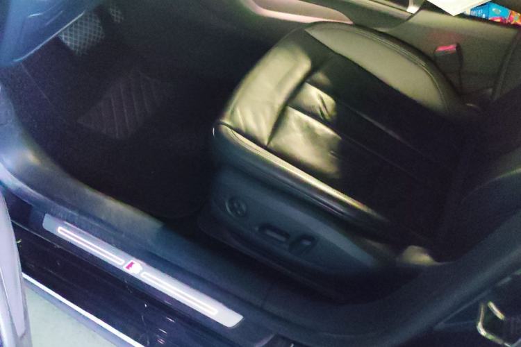 Used Audi A5 2017 Sportback 40 TFSI Fashion Model Driver Seat