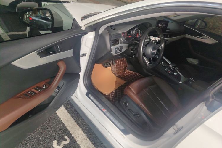 Used Audi A5 2017 Sportback 40 TFSI Fashion Model Driver Seat