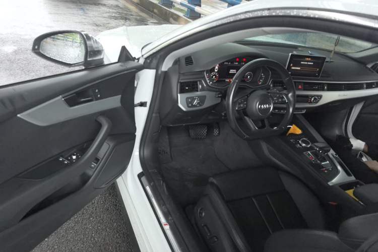 Used Audi A5 2017 Coupe 45 TFSI quattro Sport Edition Driver Seat