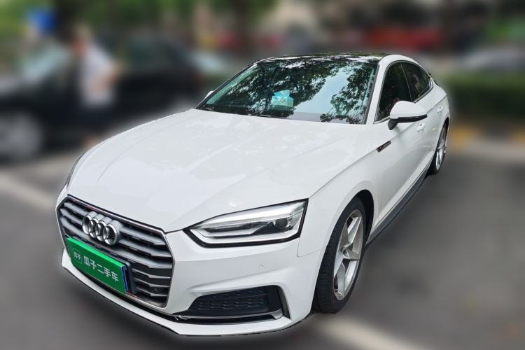 Used Audi A5 2017 Sportback 40 TFSI Fashion Model Guazi used car, China used car export, Used car for sale, Used cars, Cheapest cars for sale