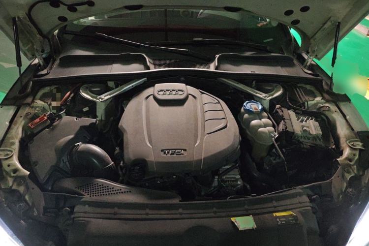 Used Audi A5 2017 Sportback 45 TFSI Fashion Model Engine Bay