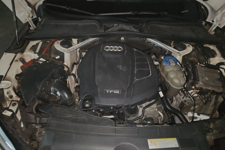 Used Audi A5 2017 Sportback 40 TFSI Fashion Model Engine Bay