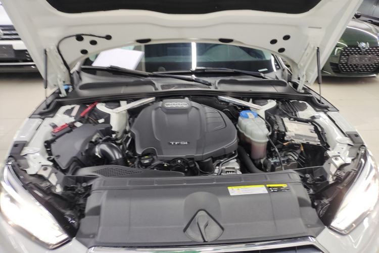 Used Audi A5 2017 Coupe 40 TFSI Fashion Model Engine Bay