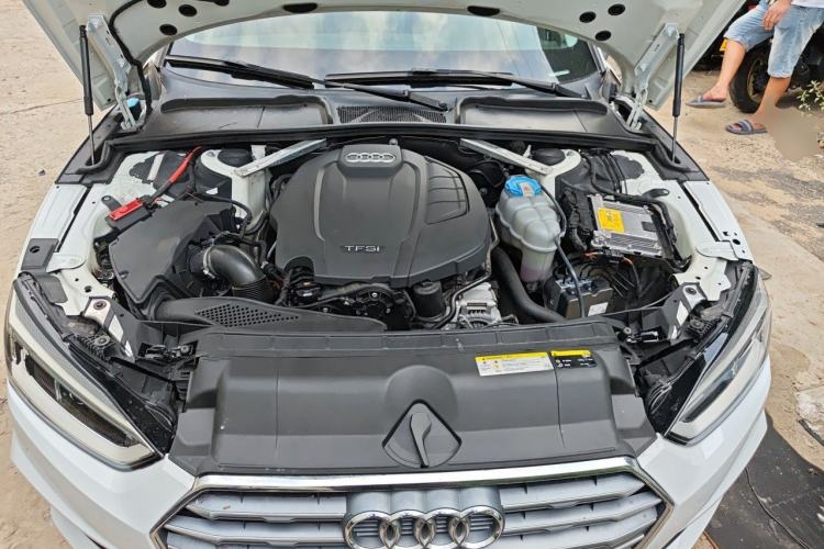 Used Audi A5 2017 Coupe 40 TFSI Fashion Model Engine Bay
