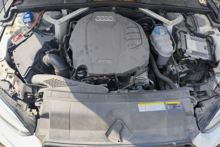 Used Audi A5 2017 Sportback 40 TFSI Fashion Model Engine Bay
