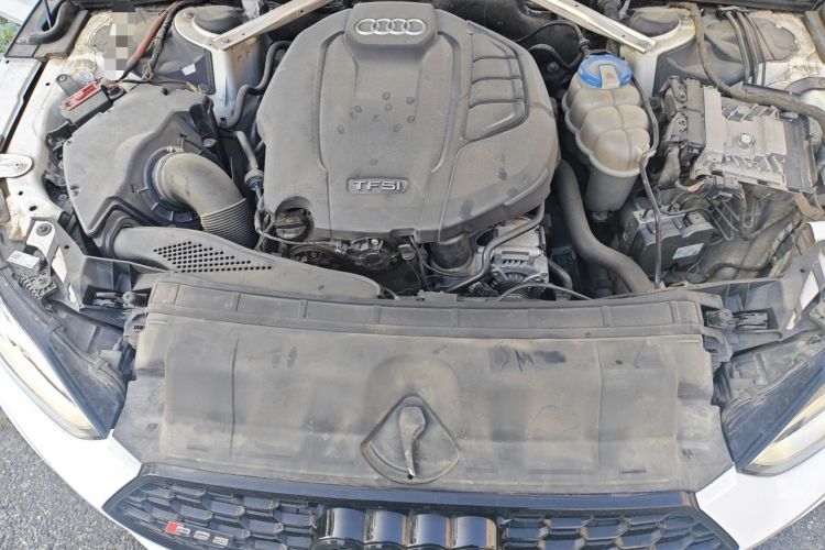 Used Audi A5 2017 Sportback 45 TFSI Fashion Model Engine Bay