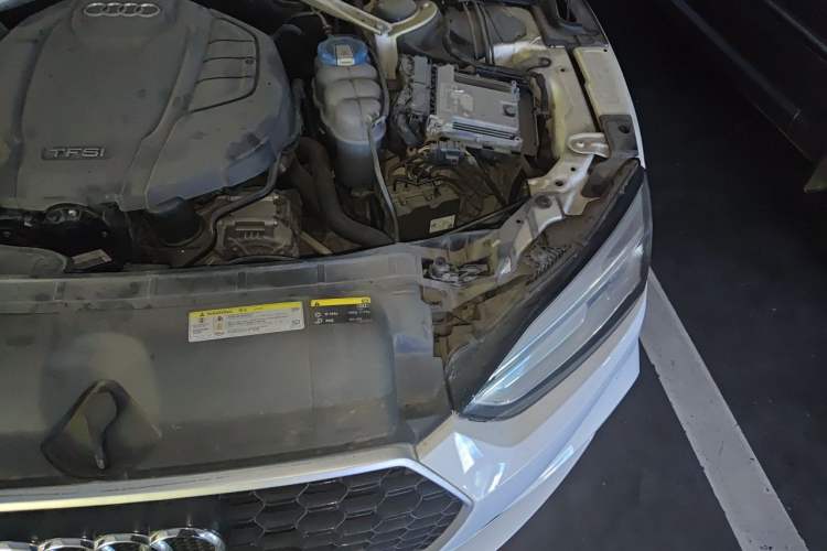 Used Audi A5 2017 Coupe 40 TFSI Fashion Model Engine Bay Left