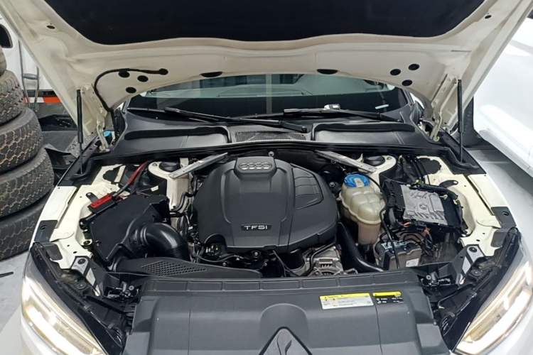 Used Audi A5 2017 Sportback 45 TFSI Fashion Model Engine Bay