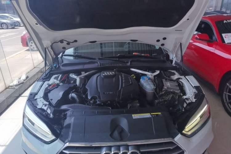 Used Audi A5 2017 Sportback 40 TFSI Fashion Model Engine Bay