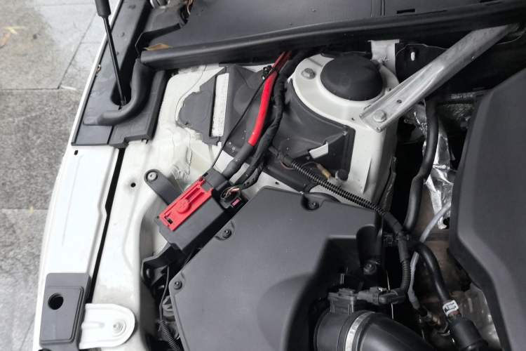 Used Audi A5 2017 Sportback 40 TFSI Fashion Model Engine Bay Right