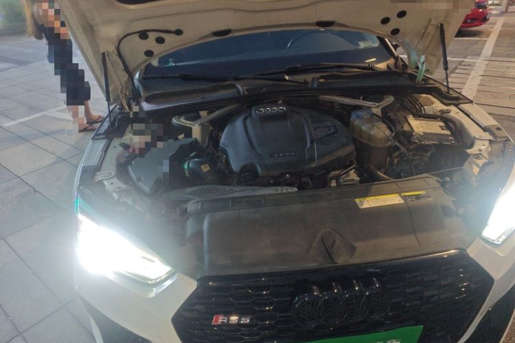 Used Audi A5 2017 Sportback 40 TFSI Fashion Model Engine Bay Right