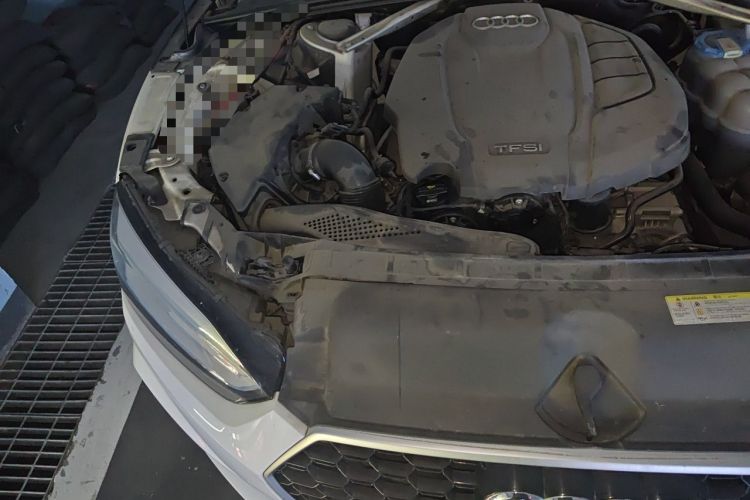 Used Audi A5 2017 Coupe 40 TFSI Fashion Model Engine Bay Right