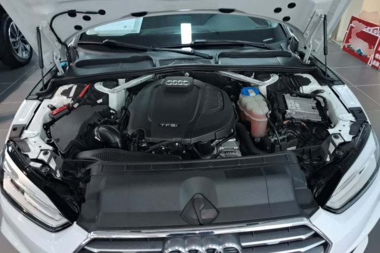 Used Audi A5 2017 Sportback 40 TFSI Fashion Model Engine Bay