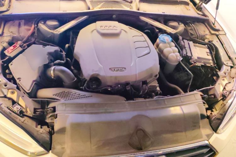 Used Audi A5 2017 Sportback 40 TFSI Fashion Model Engine Bay
