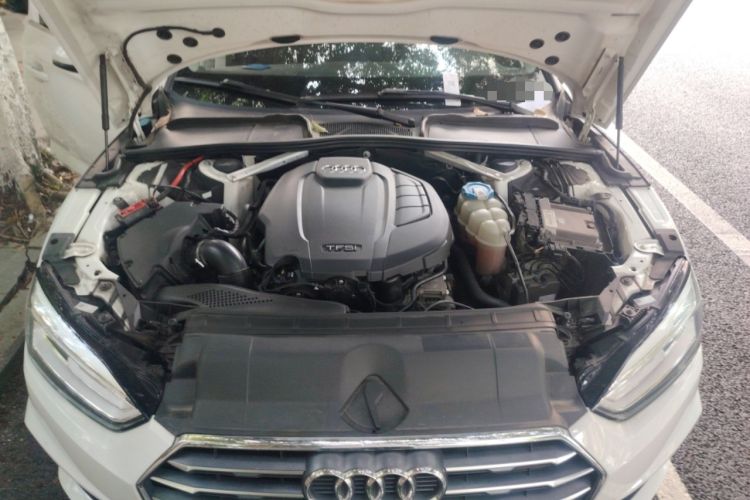 Used Audi A5 2017 Sportback 40 TFSI Fashion Model Engine Bay