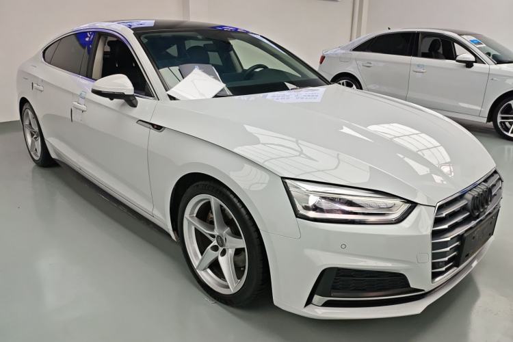 Used Audi A5 2017 Sportback 40 TFSI Fashion Model Front Right 45 Deg