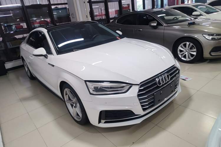 Used Audi A5 2017 Coupe 40 TFSI Fashion Model Front Right 45 Deg