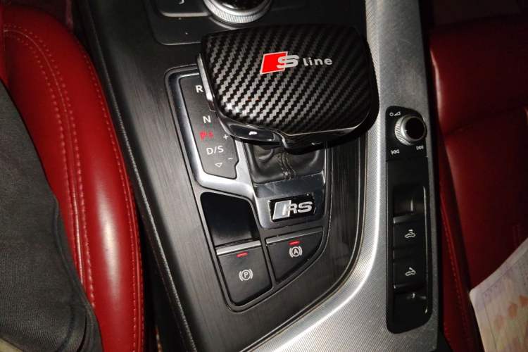 Used Audi A5 2017 Cabriolet 40 TFSI Fashion Model Gear Lever