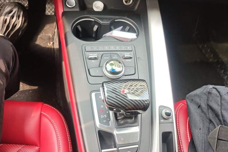Used Audi A5 2017 Sportback 40 TFSI Fashion Model Gear Lever