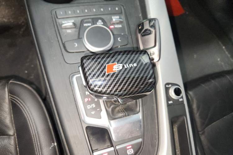 Used Audi A5 2017 Sportback 45 TFSI Fashion Model Gear Lever