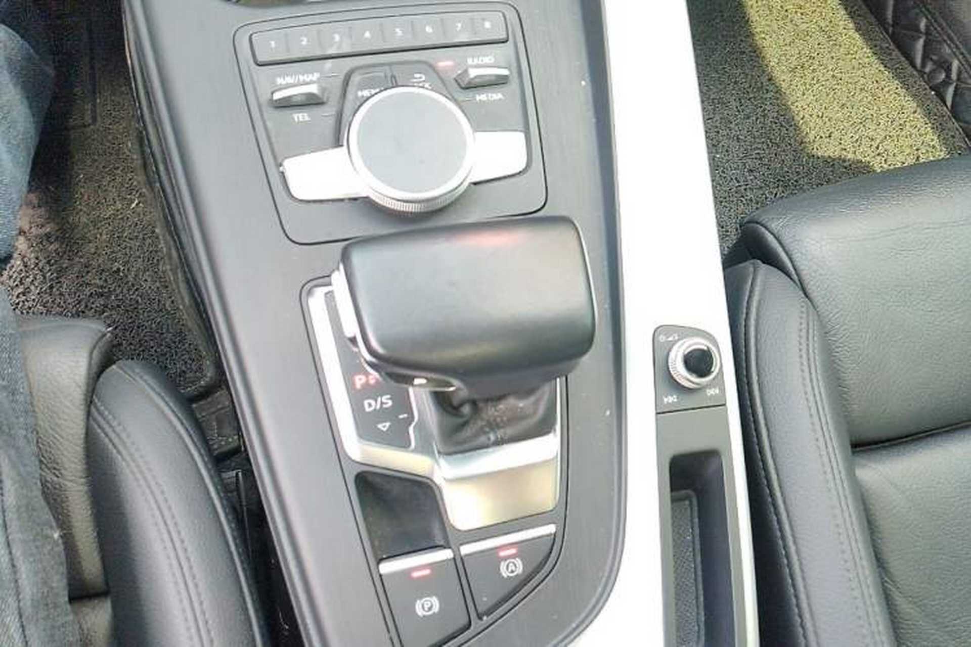 Used Audi A5 2017 Sportback 45 TFSI Sport Edition Gear Lever