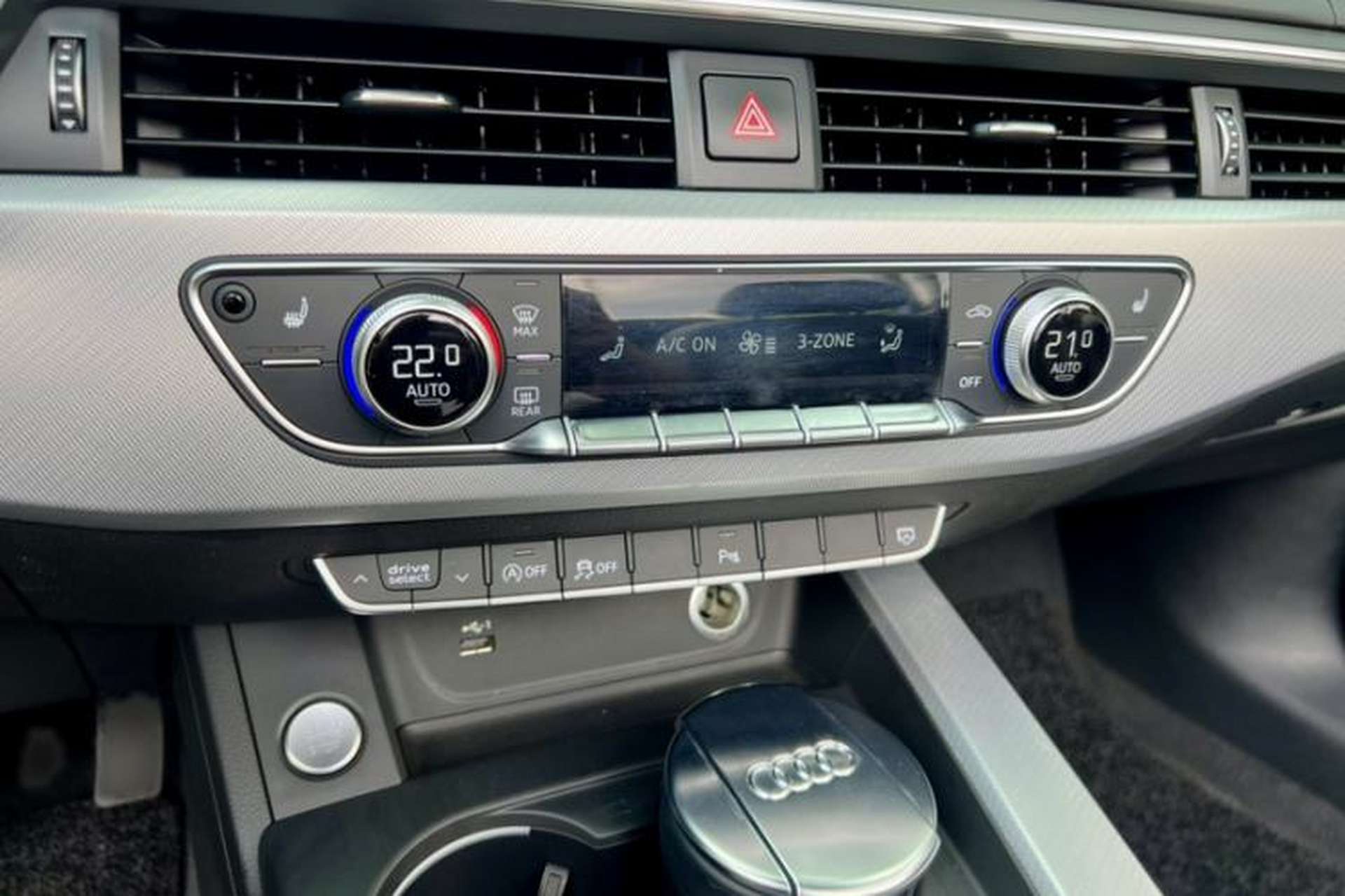 Used Audi A5 2017 Cabriolet 40 TFSI Fashion Model Interior 10