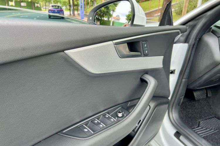 Used Audi A5 2017 Cabriolet 40 TFSI Fashion Model Interior 11