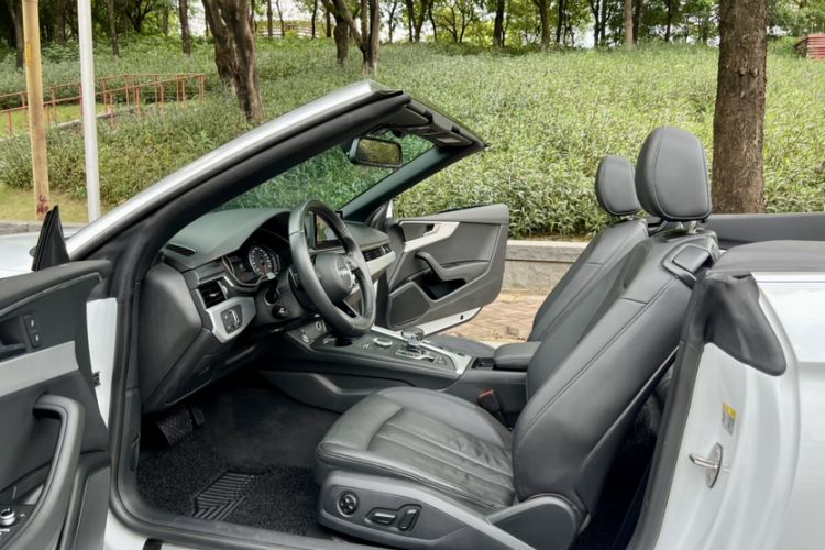 Used Audi A5 2017 Cabriolet 40 TFSI Fashion Model Interior 15
