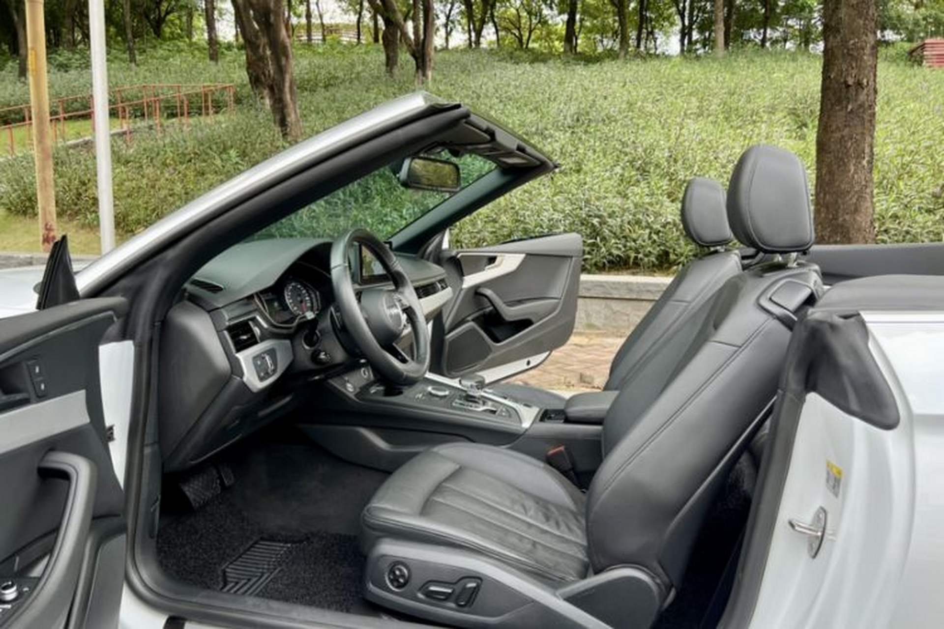 Used Audi A5 2017 Cabriolet 40 TFSI Fashion Model Interior 15