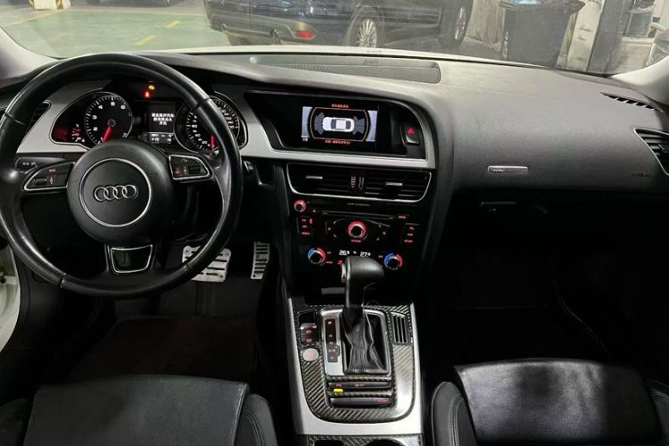 Used Audi A5 2017 Sportback 45 TFSI quattro Sport Model Interior 2