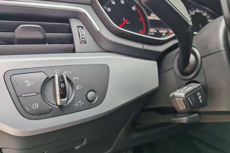 Used Audi A5 2017 Sportback 40 TFSI Fashion Model Interior 4