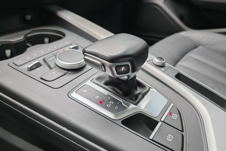 Used Audi A5 2017 Sportback 40 TFSI Fashion Model Interior 5