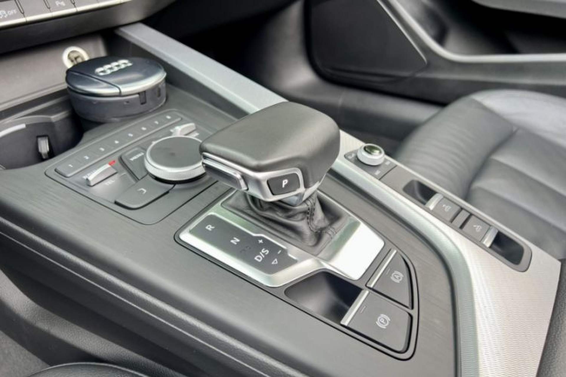 Used Audi A5 2017 Cabriolet 40 TFSI Fashion Model Interior 5