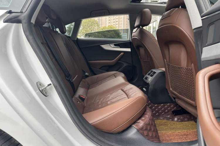 Used Audi A5 2017 Sportback 45 TFSI Fashion Model Interior 6