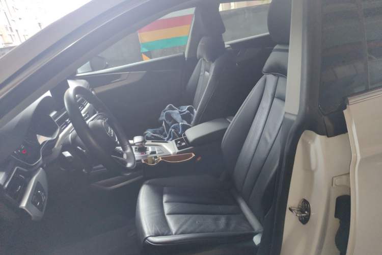 Used Audi A5 2017 Sportback 40 TFSI Fashion Model Left Front Seat
