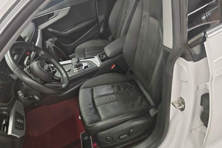 Used Audi A5 2017 Sportback 40 TFSI Fashion Model Left Front Seat
