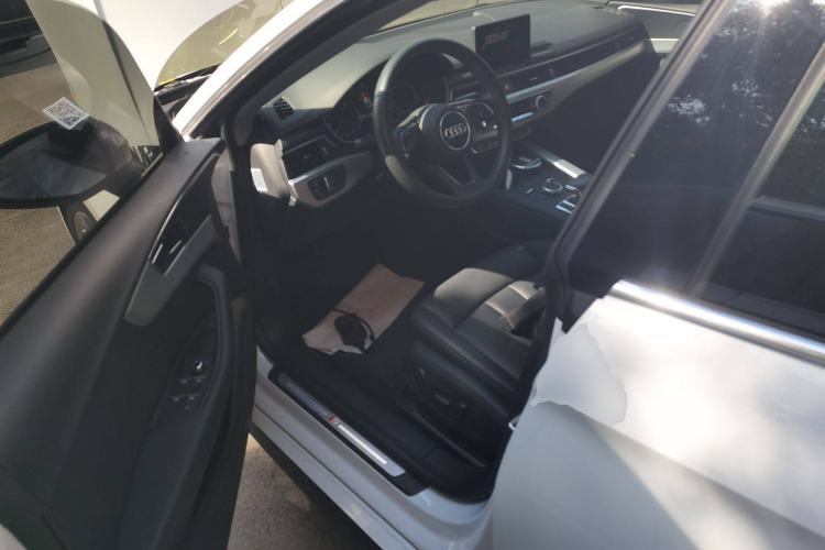 Used Audi A5 2017 Sportback 40 TFSI Fashion Model Left Front Seat