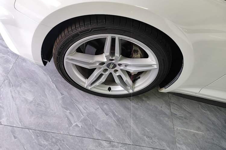 Used Audi A5 2017 Coupe 45 TFSI quattro Sport Edition Left Front Wheel Hub