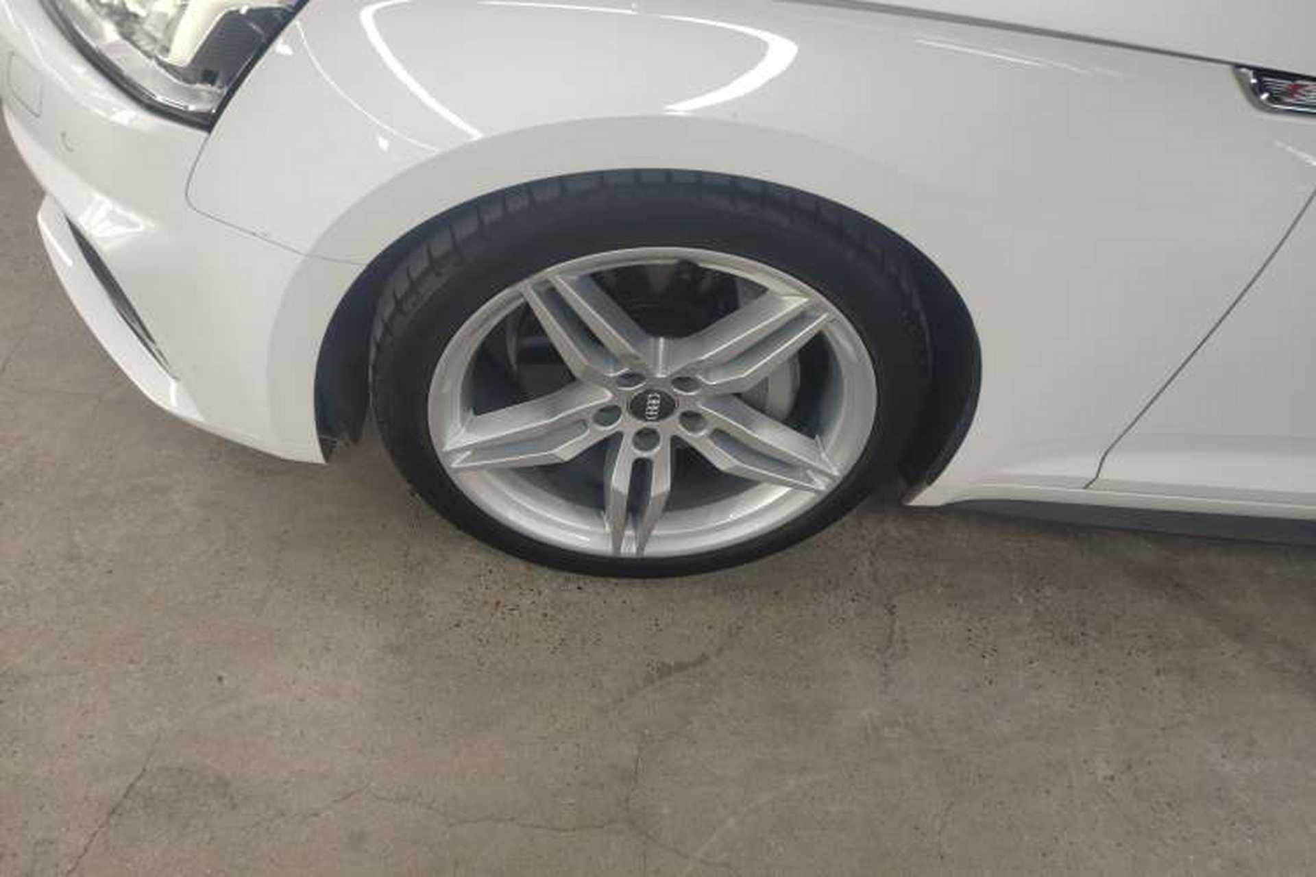 Used Audi A5 2017 Sportback 45 TFSI Sport Edition Left Front Wheel Hub