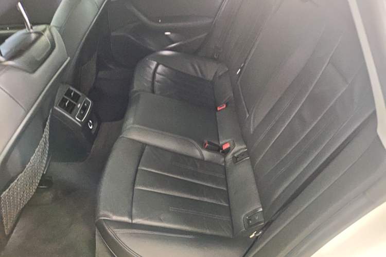 Used Audi A5 2017 Sportback 40 TFSI Fashion Model Left Rear Seat